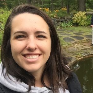 Meet your Posher, Alyssa